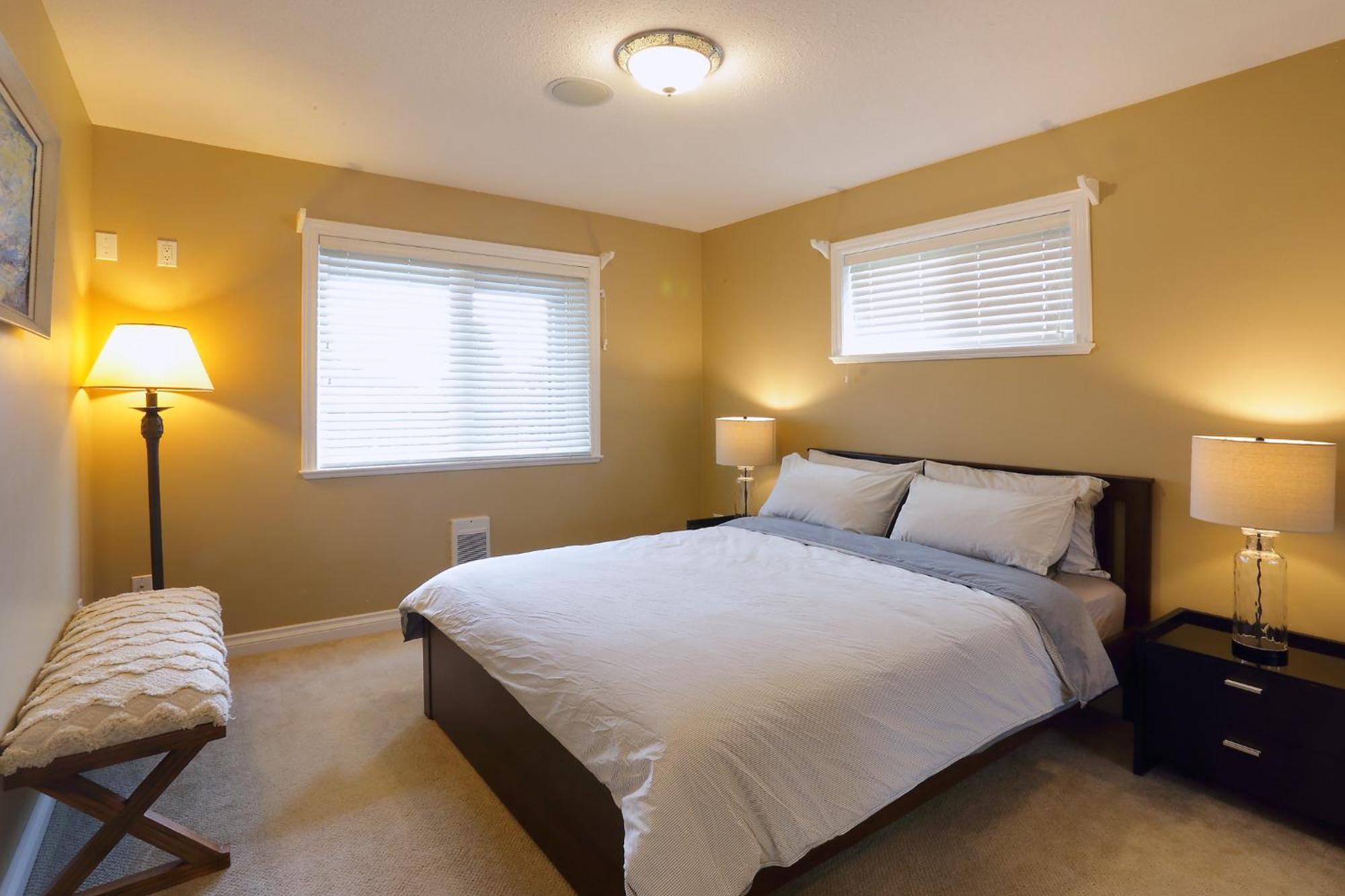 Lovely J Home -Stunning River View Cozy Two Bedroom Private Suite New Westminster Exterior foto